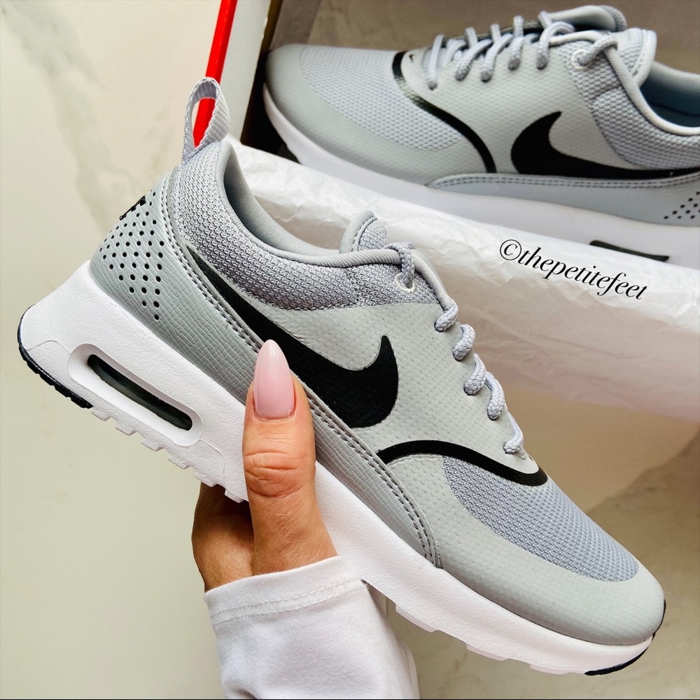 NWT Nike Air Max Thea